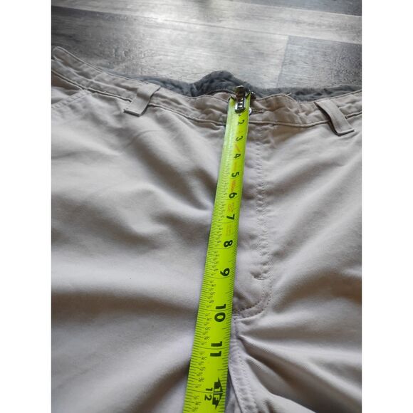 VF Jeanswear Men's Size 42X30  Beige Cargo Pants - Picture 5 of 8